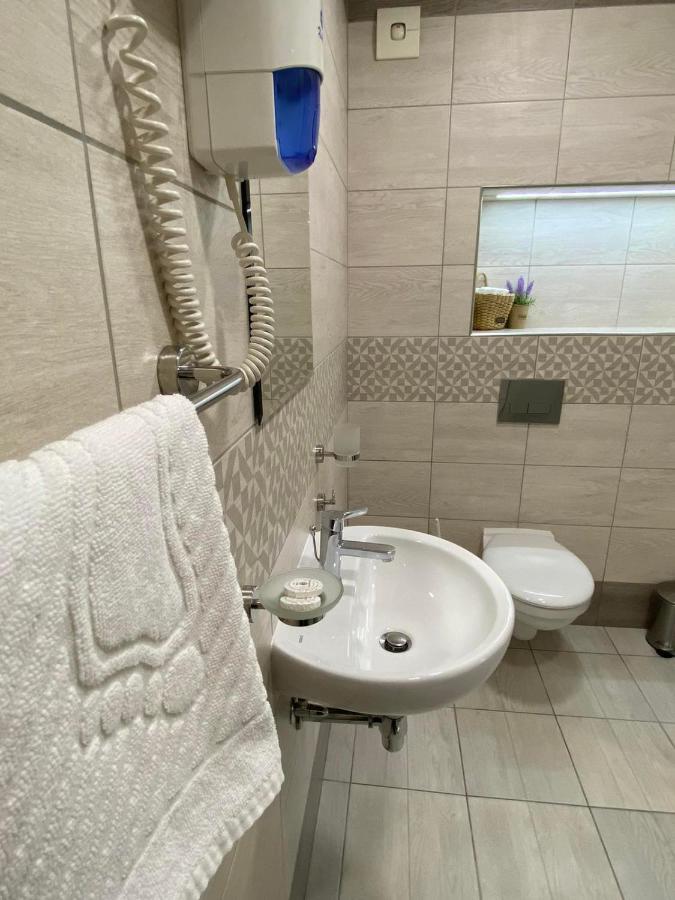 Guest Rooms Asenevtsi City Center Veliko Tarnovo Exterior photo